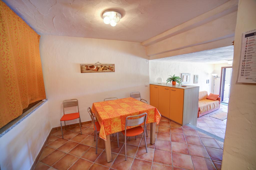 Delia Apartments San Teodoro  Buitenkant foto
