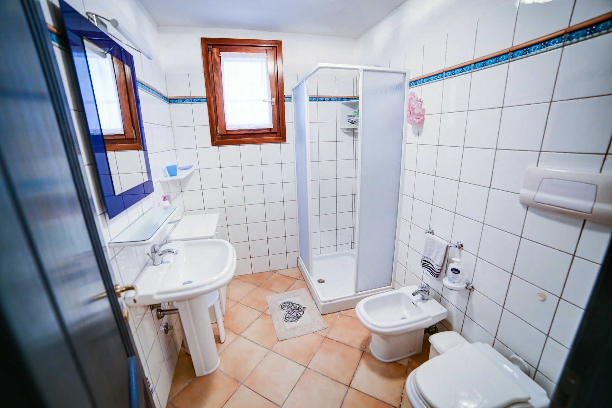 Delia Apartments San Teodoro  Buitenkant foto