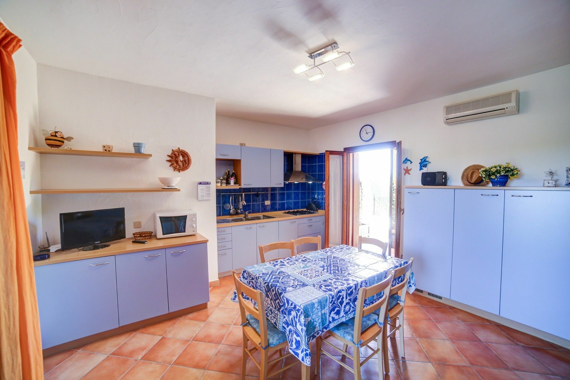 Delia Apartments San Teodoro  Buitenkant foto