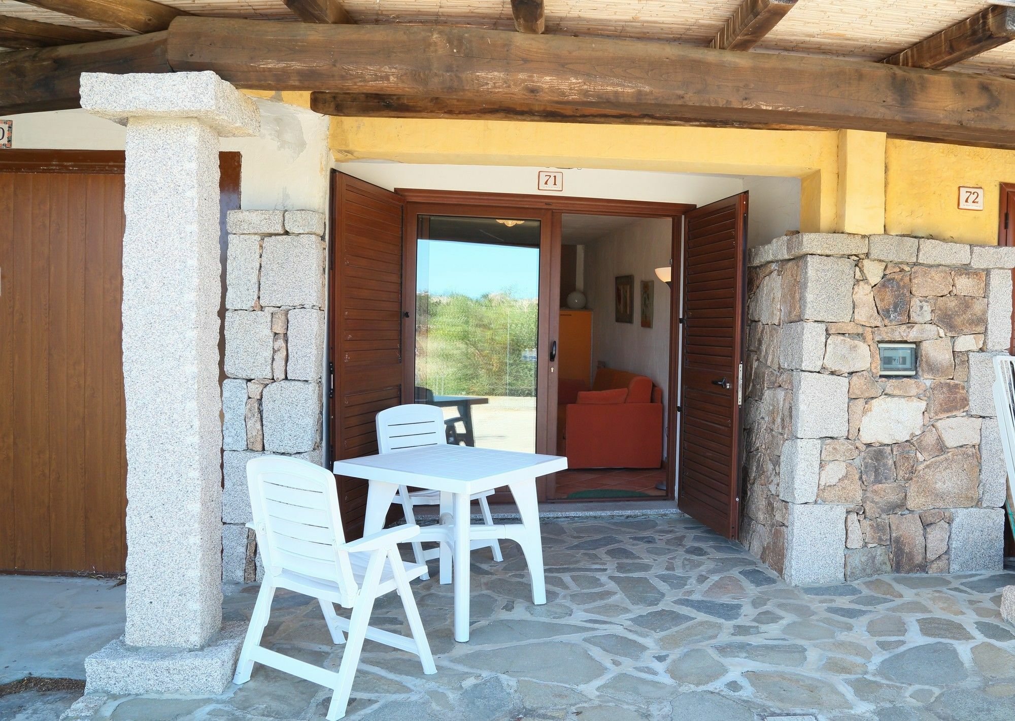 Delia Apartments San Teodoro  Buitenkant foto
